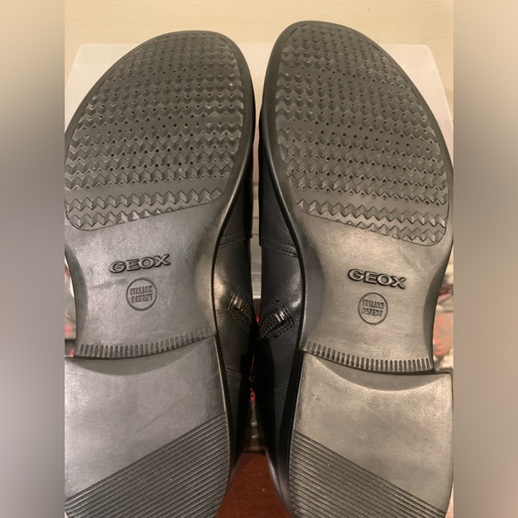 GEOX Black Leather Ankle Dress Boots with Side Zipper - Picture 4 of 6